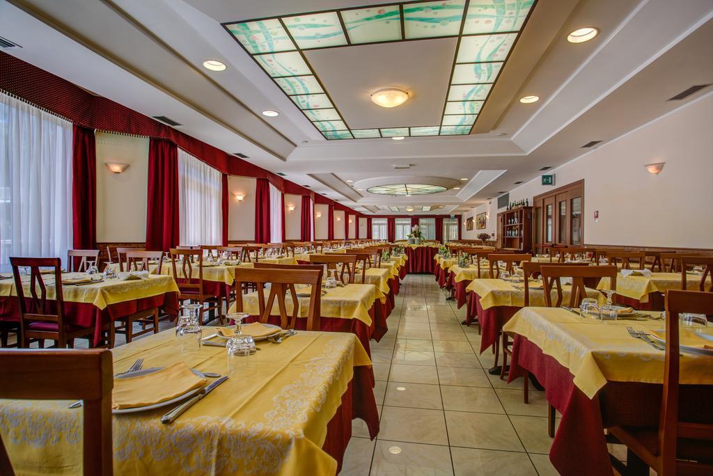 Hotel San Giorgio Milano Marittima Exterior foto