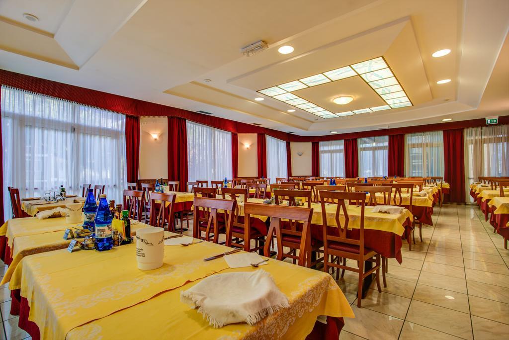 Hotel San Giorgio Milano Marittima Exterior foto