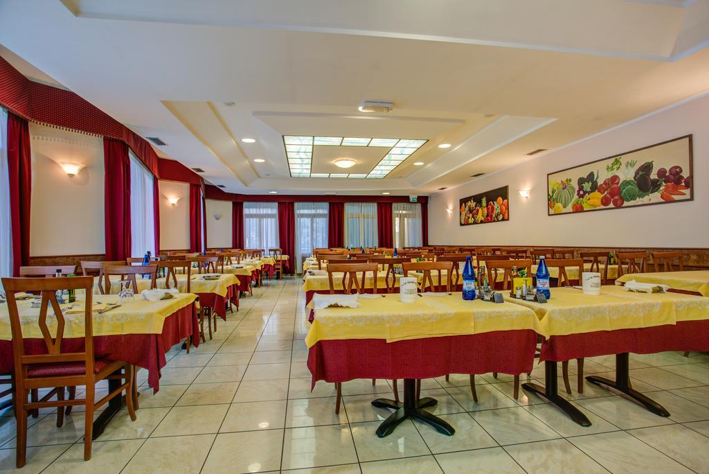 Hotel San Giorgio Milano Marittima Exterior foto
